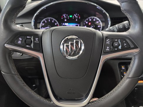 Used 2022 Buick Encore Preferred w/ Safety Package II image 9