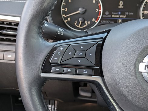 Used 2019 Nissan Altima 2.5 SV image 31