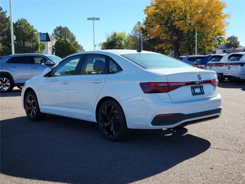 New 2025 Volkswagen Jetta SE image 5