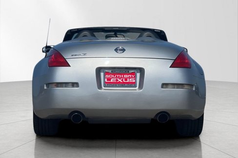 Used 2004 Nissan 350Z Enthusiast image 6