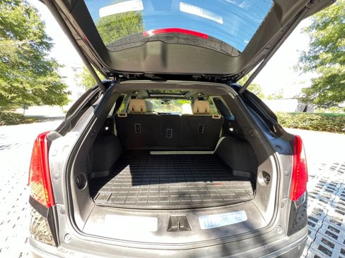 Used 2017 Cadillac XT5 Premium Luxury w/ Driver Assist Package image 17