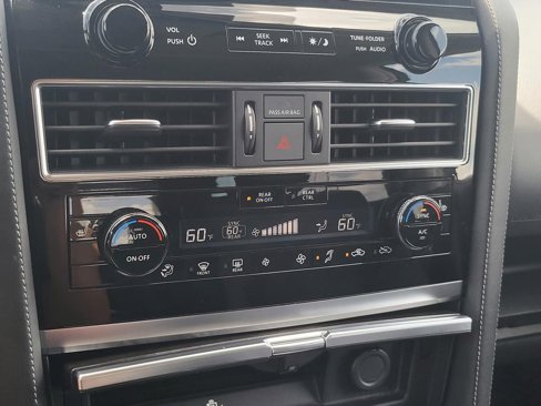 Used 2023 INFINITI QX80 Luxe image 22