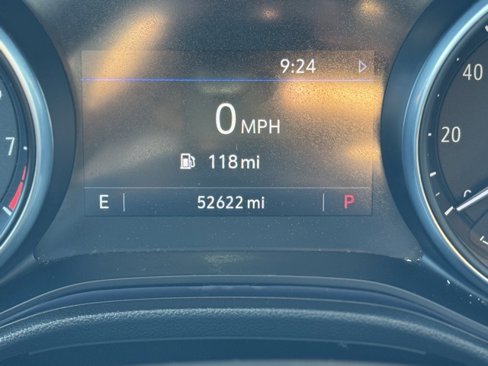Used 2022 Buick Encore GX Essence image 16