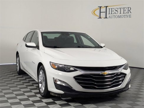 Used 2023 Chevrolet Malibu LT image 2