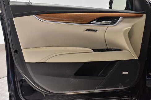 Used 2019 Cadillac XTS Luxury image 9