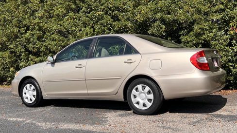 Used 2004 Toyota Camry LE image 5