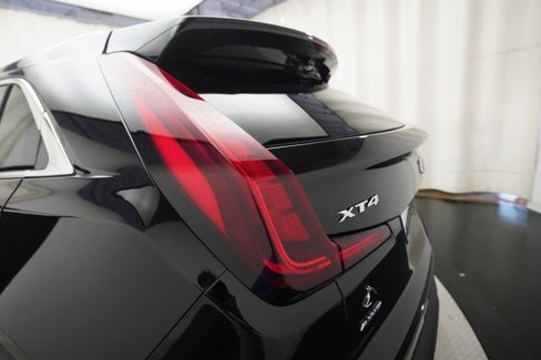 Used 2022 Cadillac XT4 Premium Luxury w/ Enhanced Visibility Package image 33