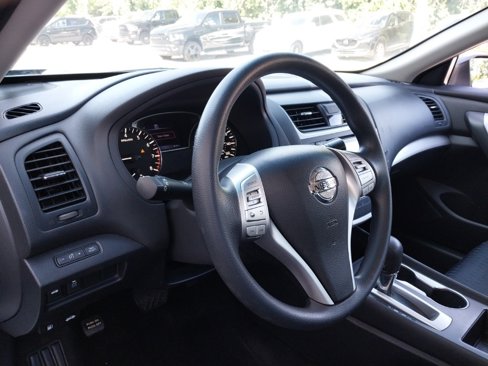 Used 2017 Nissan Altima 2.5 S w/ Power Driver Seat Package image 5