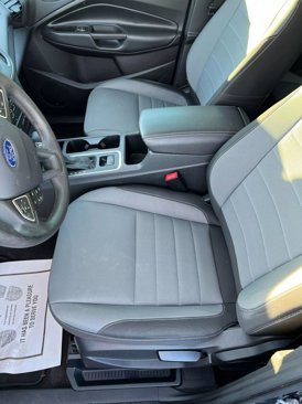 Used 2017 Ford Escape S image 5