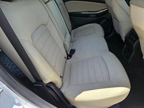 Used 2022 Ford Edge SE image 19