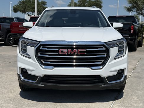 Used 2024 GMC Terrain SLT image 10