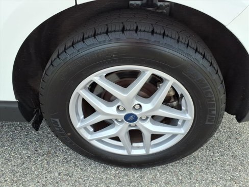 Used 2022 Ford Edge SEL w/ Convenience Package image 9