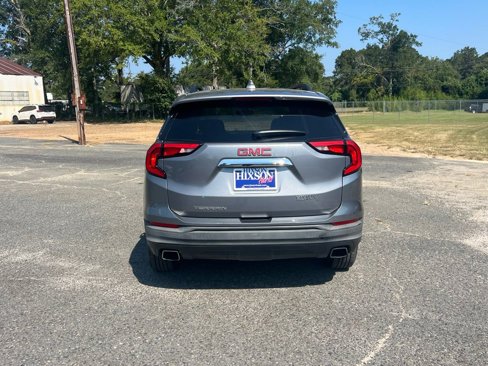 Used 2018 GMC Terrain SLE w/ Driver Convenience Package image 5