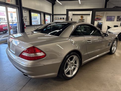 Used 2007 Mercedes-Benz SL 550 w/ Premium Pkg II image 10