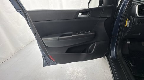 Used 2017 Kia Sportage LX image 18