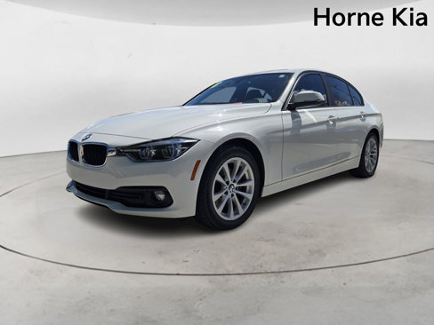 Used 2018 BMW 320i xDrive Sedan w/ Convenience Package image 7