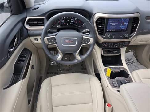 Used 2022 GMC Acadia Denali w/ Denali Ultimate Package image 9