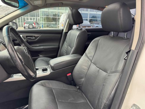 Used 2014 Nissan Altima 2.5 SL w/ Technology Package image 15
