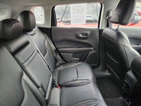 Used 2018 Jeep Compass Limited image 24