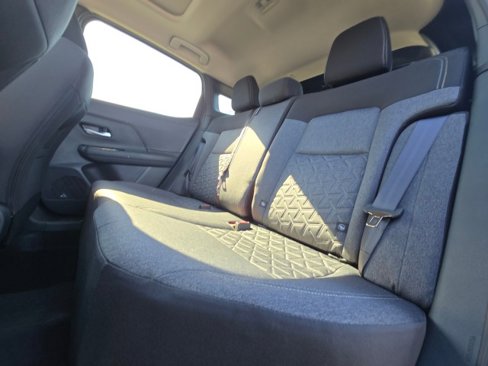 New 2025 Nissan Kicks SV w/ SV Premium Package image 19