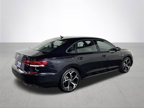 Certified 2021 Volkswagen Passat 2.0T R-Line image 7