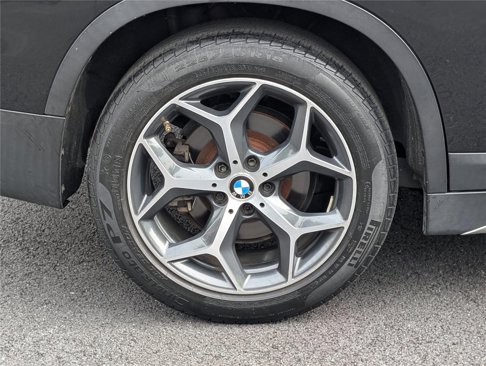 Used 2018 BMW X1 xDrive28i image 9