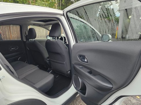 Used 2021 Honda HR-V EX image 14
