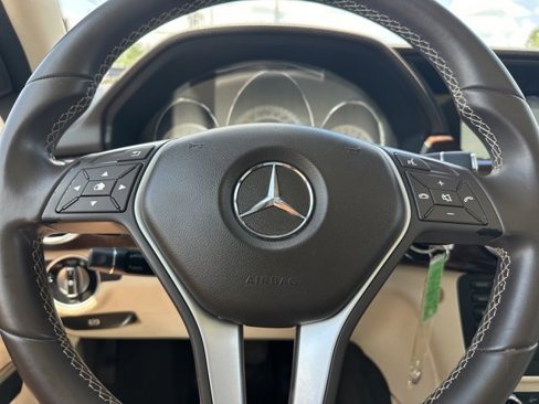 Used 2014 Mercedes-Benz GLK 350 4MATIC image 22