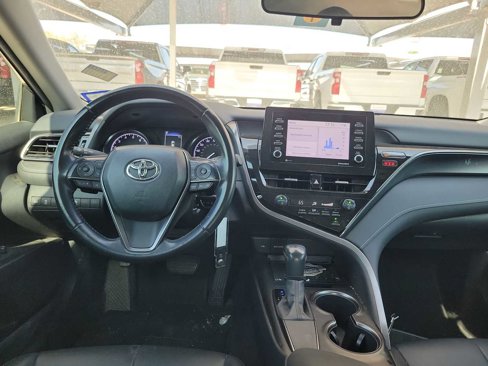 Used 2021 Toyota Camry SE w/ Carpet Mat Package (TMS) image 10
