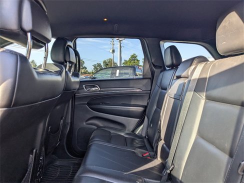 Used 2018 Jeep Grand Cherokee Limited image 15