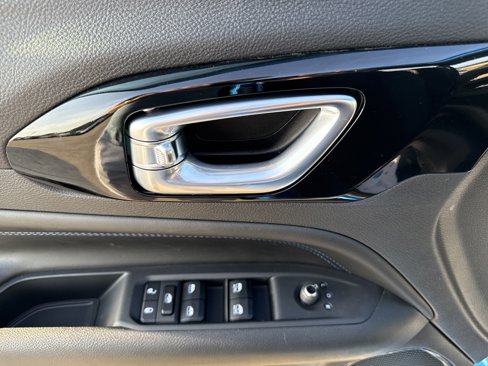 New 2025 Jeep Compass Latitude w/ Convenience Group image 11