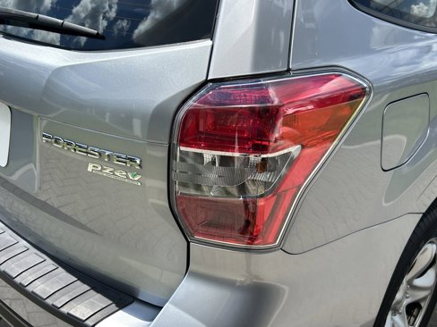 Used 2016 Subaru Forester 2.5i w/ Popular Package #2 image 9