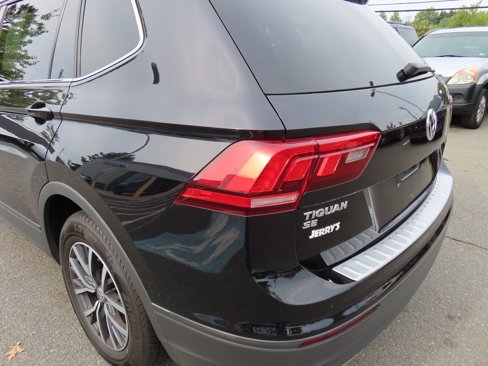 Used 2019 Volkswagen Tiguan SE image 11
