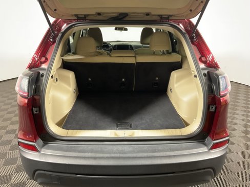 Used 2019 Jeep Cherokee Latitude w/ Cold Weather Group image 13
