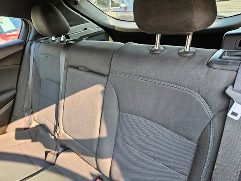 Used 2019 Chevrolet Cruze LT w/ RS Package image 21