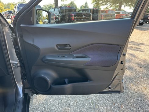 Certified 2020 Nissan Kicks S image 14