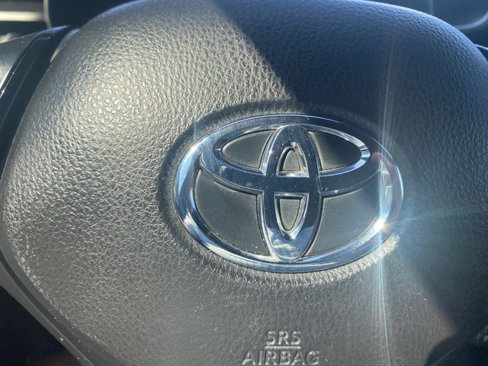 Used 2018 Toyota C-HR XLE image 17