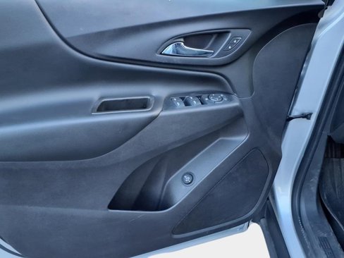 Used 2019 Chevrolet Equinox LT image 9