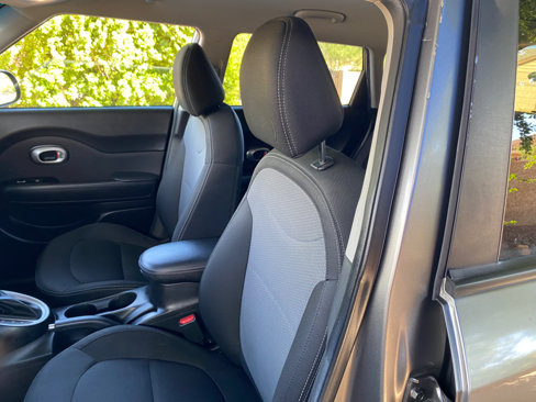 Used 2019 Kia Soul + image 25