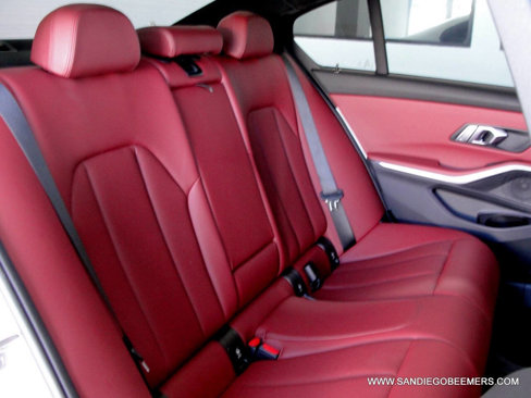 Used 2023 BMW 330i Sedan w/ M Sport Package image 71