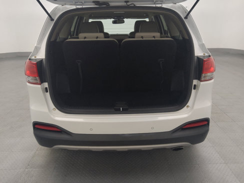 Used 2017 Kia Sorento EX image 29