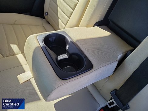Certified 2017 Ford Edge SE image 22