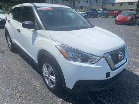 Used 2020 Nissan Kicks S image 7