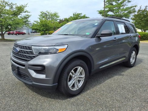 Used 2022 Ford Explorer XLT image 14