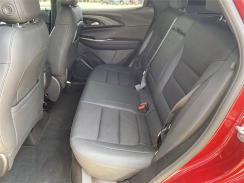 Used 2021 Chevrolet TrailBlazer RS w/ Technology Package image 35