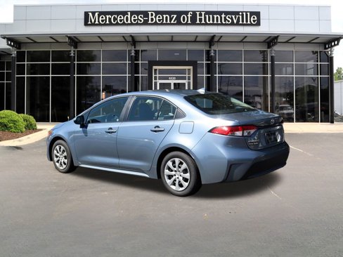 Used 2022 Toyota Corolla LE image 5