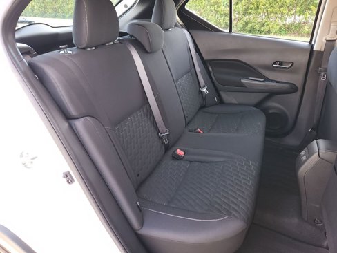 Certified 2021 Nissan Kicks SV w/ Interior Electronics Package image 14