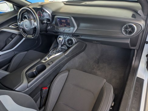 Used 2022 Chevrolet Camaro LT image 10