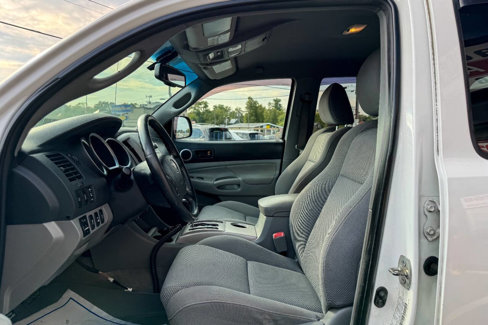 Used 2011 Toyota Tacoma 4x4 Double Cab image 14