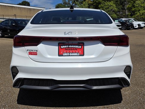 Used 2023 Kia Forte LXS image 5